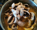 Foto del paso 3 de la receta: Pollo a la jardinera con cerveza