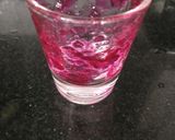 स्ट्रॉबेरी शोट्स (strawberry shots recipe in Hindi) रेसिपी चरण 2 फोटो