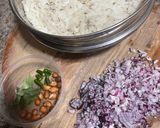 कांदा पोहे (kanda pohe recipe in marathi) रेसिपी स्टेप 1 फोटो