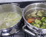 A picture of step 1 of Steamed vegetables with crispy Iberian ham.