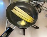 A picture of step 3 of Butter Sauté Fresh Asparagus.