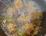 A picture of step 4 of Cabbage Pakore.