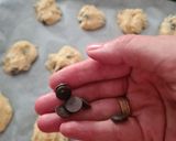 Foto del paso 10 de la receta: 63. Cookies con Pepitas de Chocolate