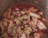 Foto del paso 5 de la receta: 🦑🍾Chipirones a la sidra con almejas y patatas💙💛