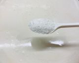 Hình bước làm 1 của món Chè mè đen đậu phộng sắn dây cốt dừa