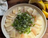 A picture of step 5 of Fall Scallop Crudo.