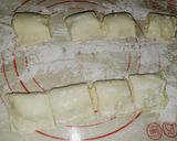 Foto langkah ke 6 dari resep Puff cheese roll porto's.