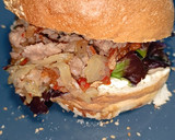 Foto del paso 8 de la receta: Bocadillo de butifarra esparracada con pisto