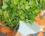 Foto langkah ke 3 dari resep Tumis daun fenugreek (klabet).