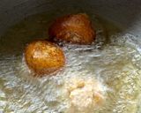 A picture of step 4 of Sweet pumpkin balls.