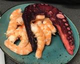 Foto del paso 2 de la receta: Ceviche de pulpo y langostinos con leche de coco 🥥