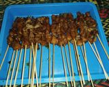 Foto langkah ke 4 dari resep Sate Ayam Rempah Manis dan Simple.
