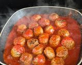A picture of step 3 of Cheesy Meatball Boat:.