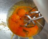 Foto del passaggio 1 della ricetta Rotolo di panna e fragole