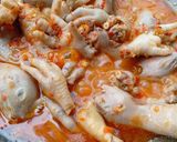 Foto langkah ke 3 dari resep Ceker Bumbu Kencur Pedas.