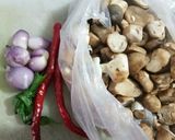 Foto langkah ke 1 dari resep Tumis jamur sawit.