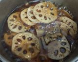 Foto langkah ke 4 dari resep Braised Lotus Root.