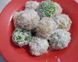Foto langkah ke 3 dari resep Onde2 singkong.