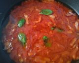 Foto del paso 4 de la receta: Ñoquis con bacón en salsa de tomate con vino dorado a la albahaca