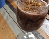 A picture of step 2 of Cornflakes milkshake.