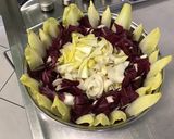 Une image de l'étape 5 de Salade aux deux endives, roquefort et sauce maison.
