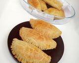 A picture of step 21 of Chicken pies.