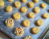Foto langkah ke 4 dari resep Tumbprint cookies.