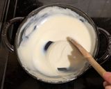 A picture of step 1 of Baby Scallop and Lobster Pie.