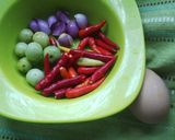 Foto langkah ke 1 dari resep Sambal gami telor mata sapi.