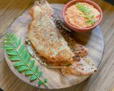 A picture of step 5 of Rava Dosa.