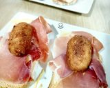 Foto del paso 4 de la receta: Tosta de jamón y queso manchego con croqueta de pato y foie