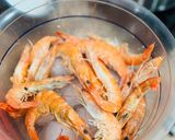 Foto del paso 1 de la receta Cocktail de gambas 🦐 🥬 🐟 🥂