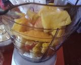 A picture of step 2 of Cocktail juice#festivecontestkakamega.