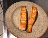 Une image de l'étape 4 de Pavés de saumon, laitue de mer, carotte, oignon et orange.