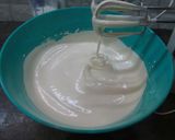 Foto langkah ke 4 dari resep Bolu Lapis Talas.