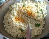 A picture of step 3 of Sukhi Bhel.