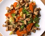 Foto langkah ke 5 dari resep Sauteed Sausage and Veggies #dapurwiwin 👩🏻‍🍳.
