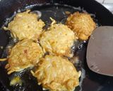 Foto langkah ke 4 dari resep Bola - Bola Mie Isi Keju Lumer.