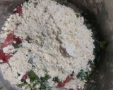 A picture of step 3 of Oats Chilla.