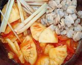 Hình bước làm 1 của món Canh ngao chua ^^
