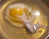 Foto del paso 6 de la receta: Habas con jamón, Ajos tiernos y Huevo poché