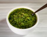 Foto del paso 2 de la receta: 🇮🇹 Pesto alla Genovese - Pesto de albahaca con nuez y parmesano 🇮🇹