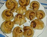 A picture of step 6 of Cinnamon Rolls with Caramel Sauce and Peanut Cinnamon Filling.