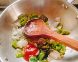 A picture of step 2 of Chilli Capsicum Macaroni 🍛.