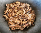Foto del paso 7 de la receta: Wok de champiñones roneados