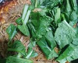 Gambar langkah 4 resipi Yee mee goreng.