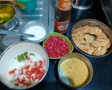 A picture of step 1 of Paapdi chaat.