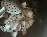 A picture of step 2 of Tomato coconut chutney.