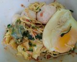รูปขั้นตอนการทำที่ 6 ของ บะหมี่แห้งติดโบว์,เกี๊ยวไส้กุยช่าย#51