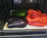 Foto del paso 1 de la receta: Ensalada de pimientos y berenjena asados